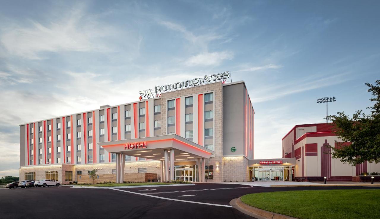 Running Aces Hotel & Casino, Trademark Collection By Wyndham フォレスト・レイク エクステリア 写真